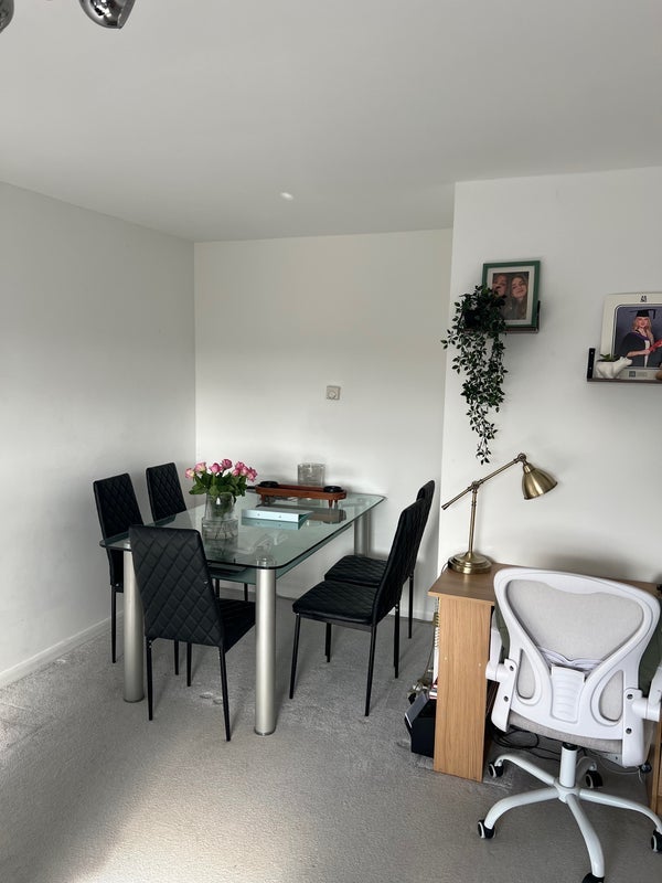 Room Stanhope Road in Greater London