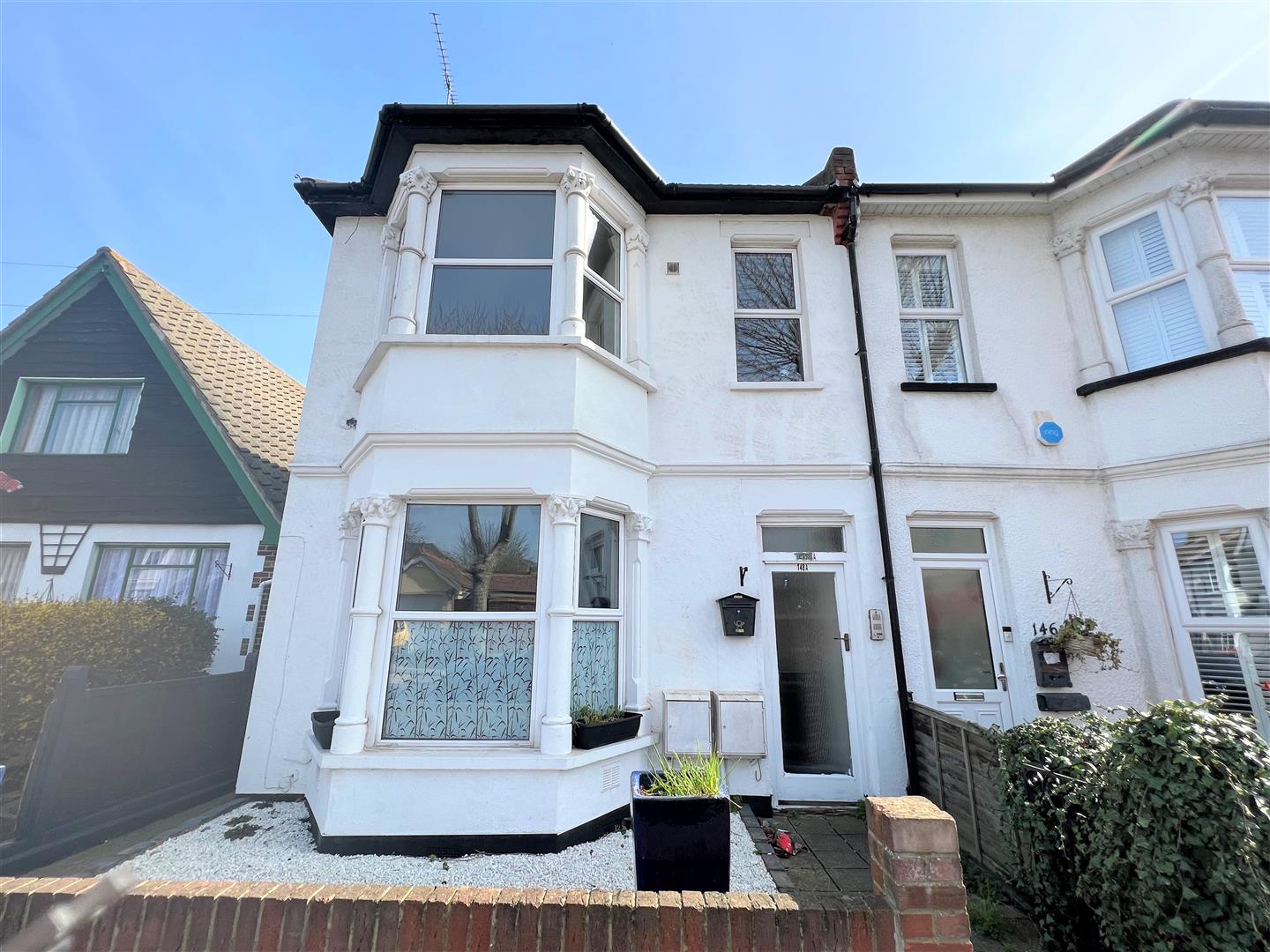 Flat Southsea Avenue in Southend-on-Sea