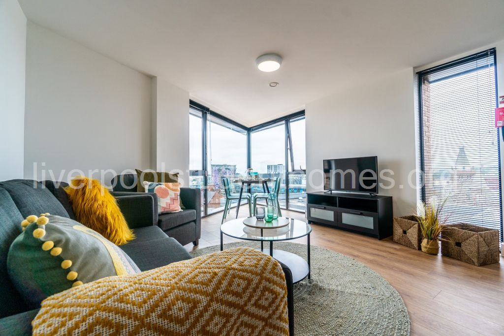 Room Shaw Street in Liverpool