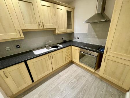 Flat Birmingham New Road in Coseley