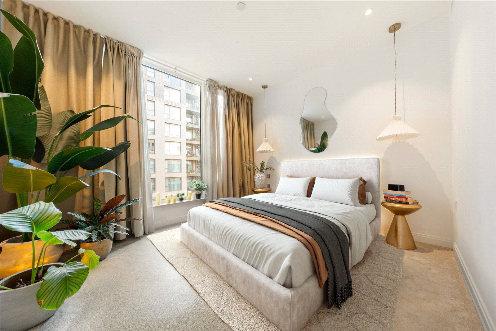 Flat Kennington Lane in Greater London