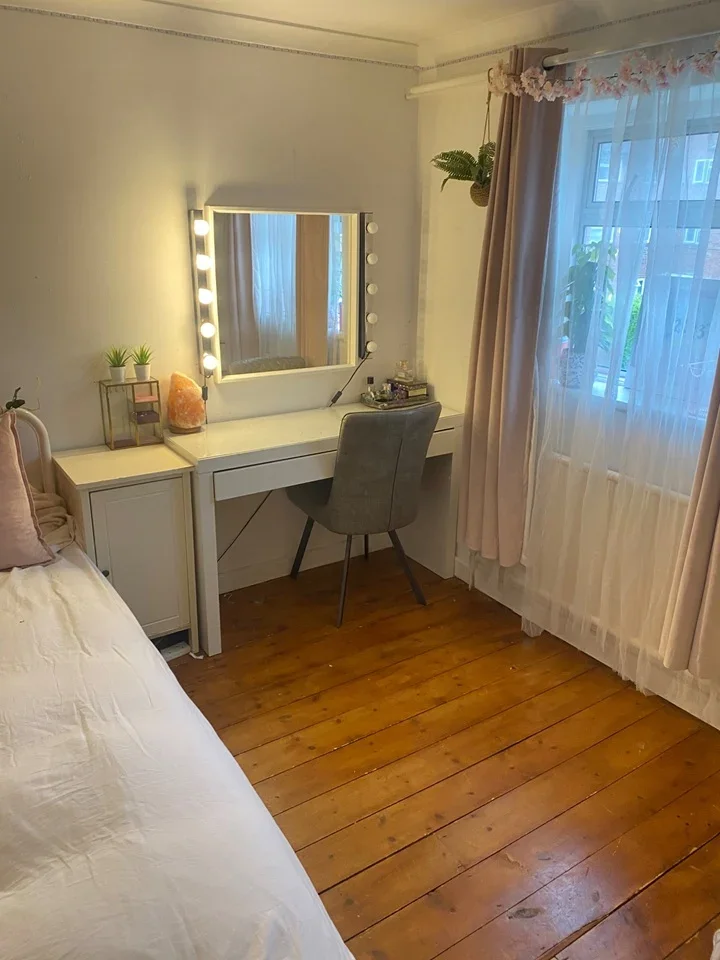 Room Talbot Road in Welwyn Hatfield