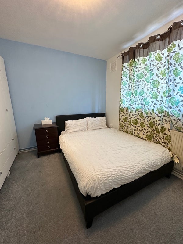 Room Belthorn Crescent in Greater London