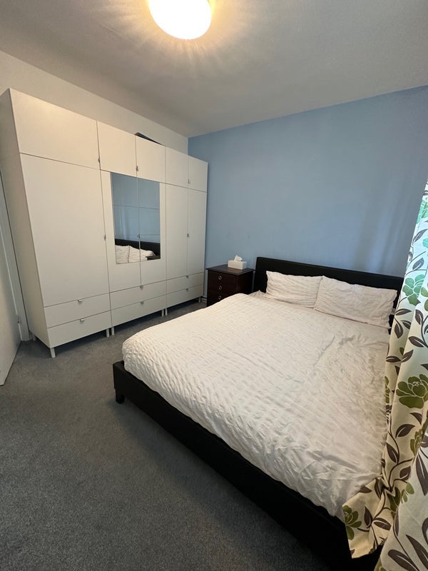 Room Belthorn Crescent in Greater London