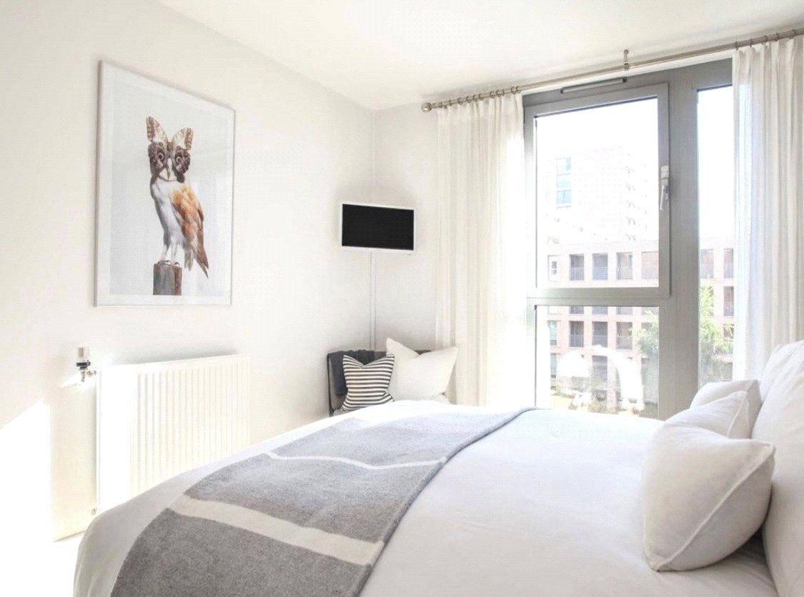 Flat Booth Road in Greater London