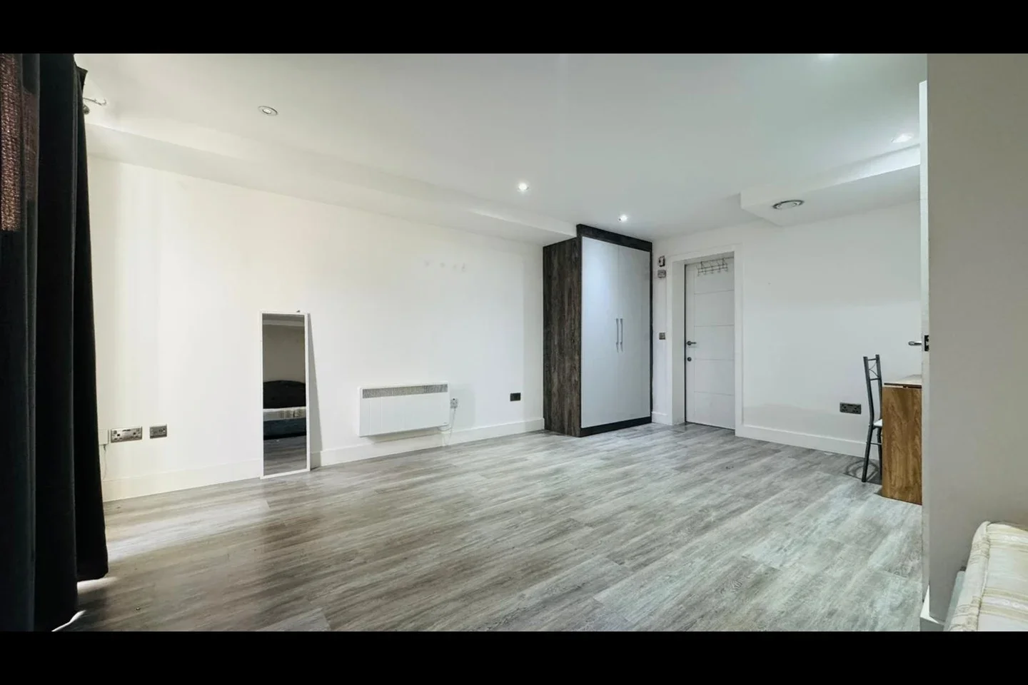 Flat High Street in Brentwood