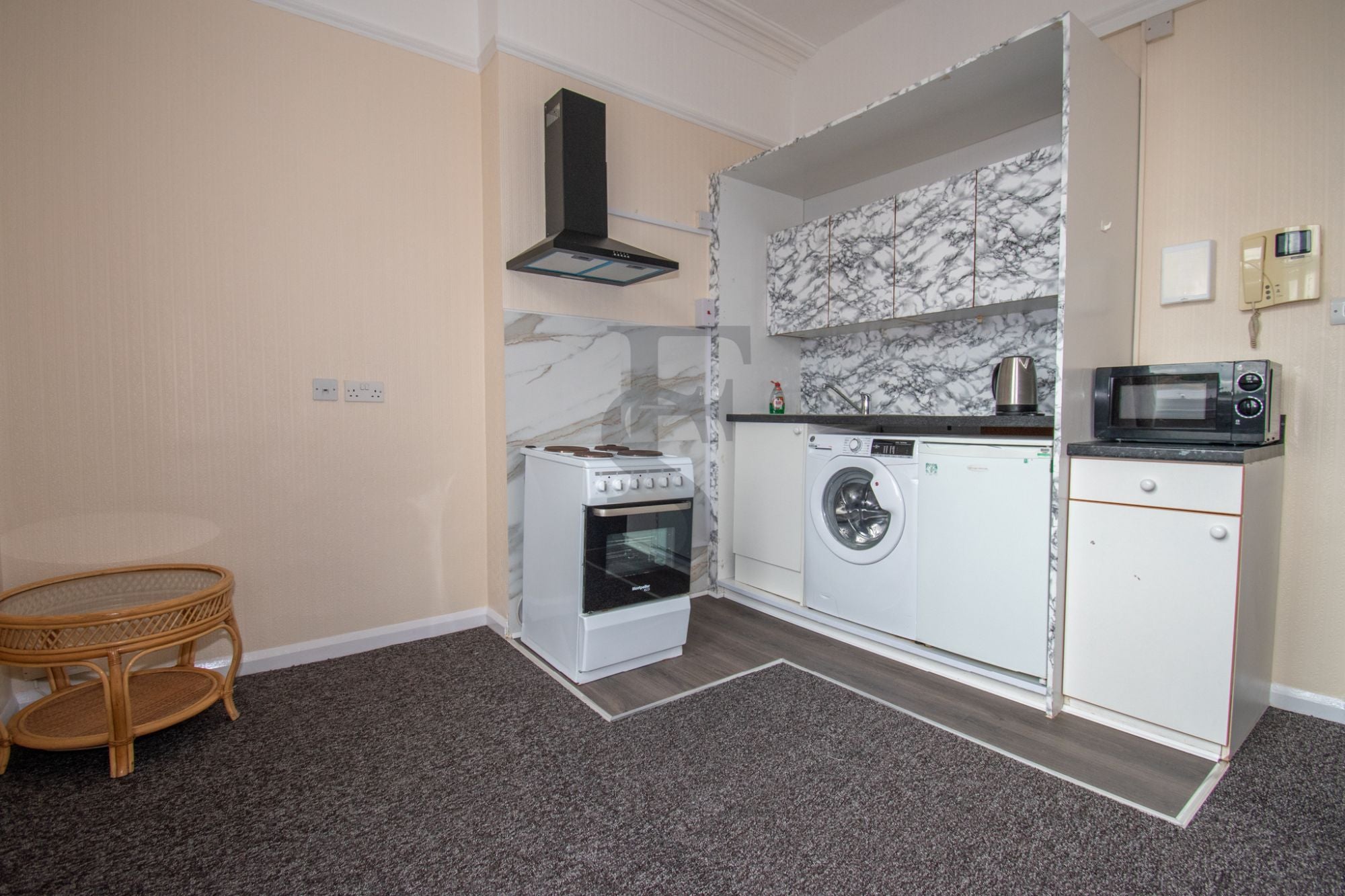 Flat Alexandra Road in Leicester