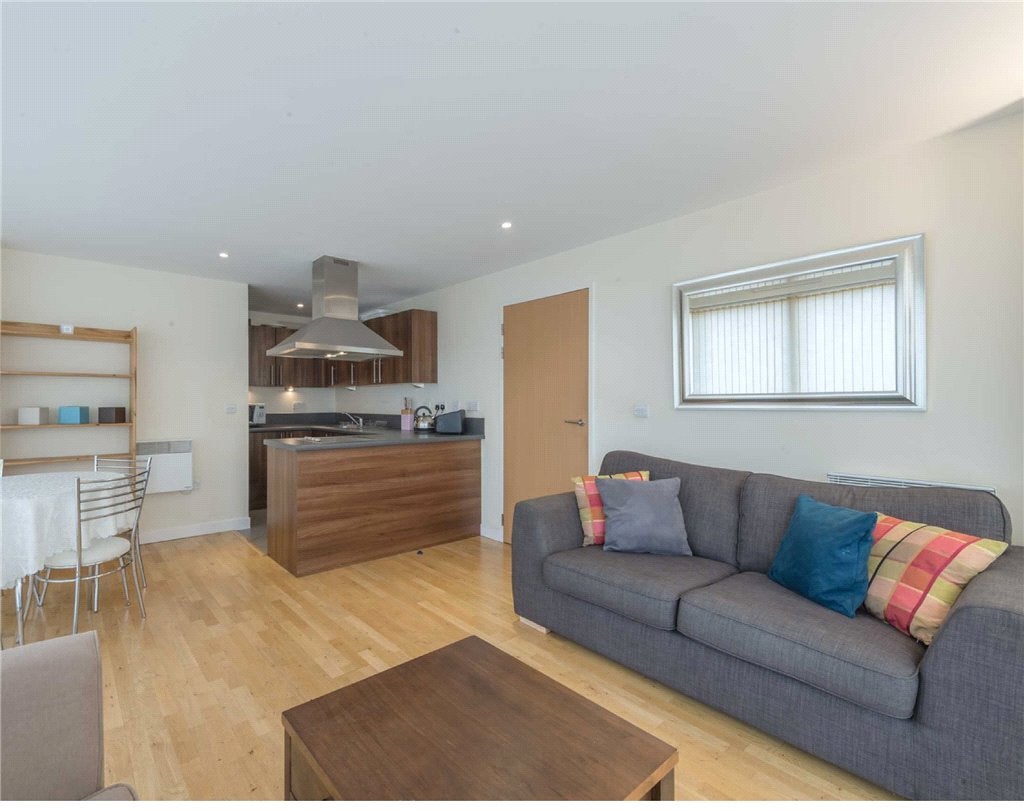 Flat Newington Causeway in Greater London