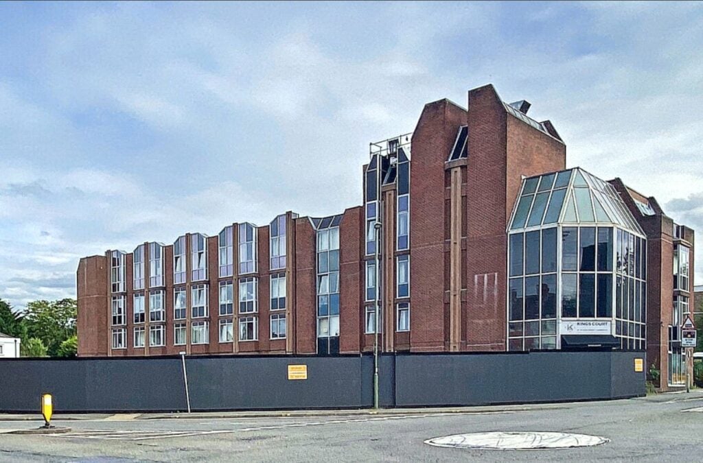 Flat Portesbery Road in Surrey Heath