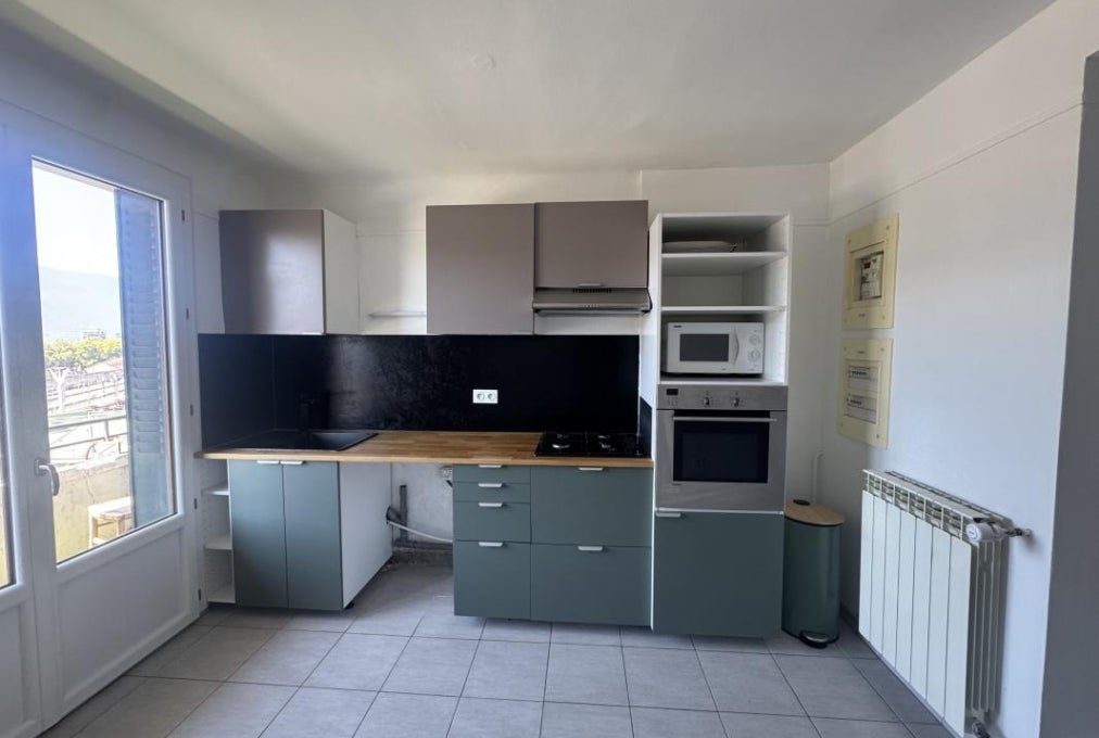 Flat Cour d'Honneur in Chambéry