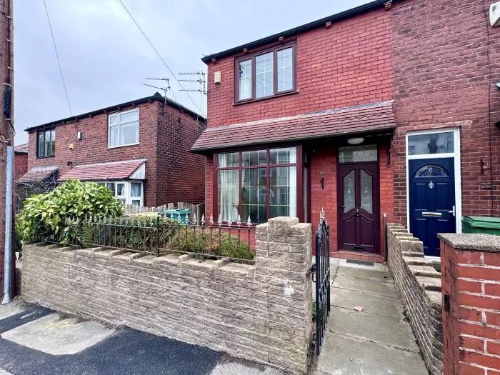 House Conway Avenue in Bolton