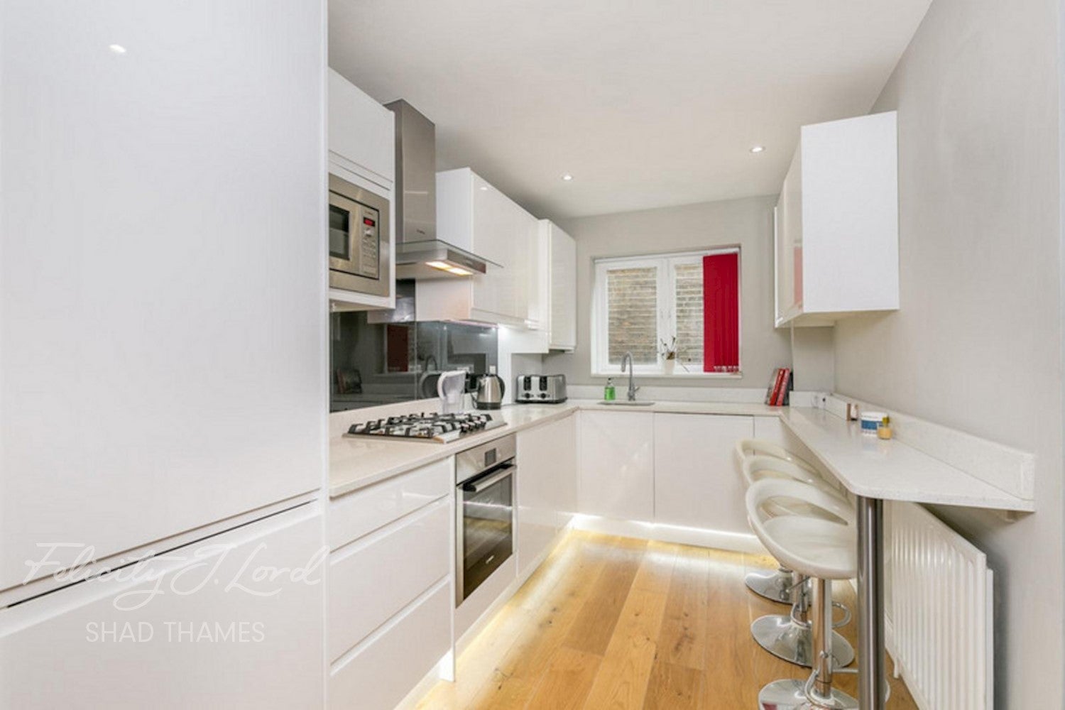 Flat Southwark Park Road in Greater London
