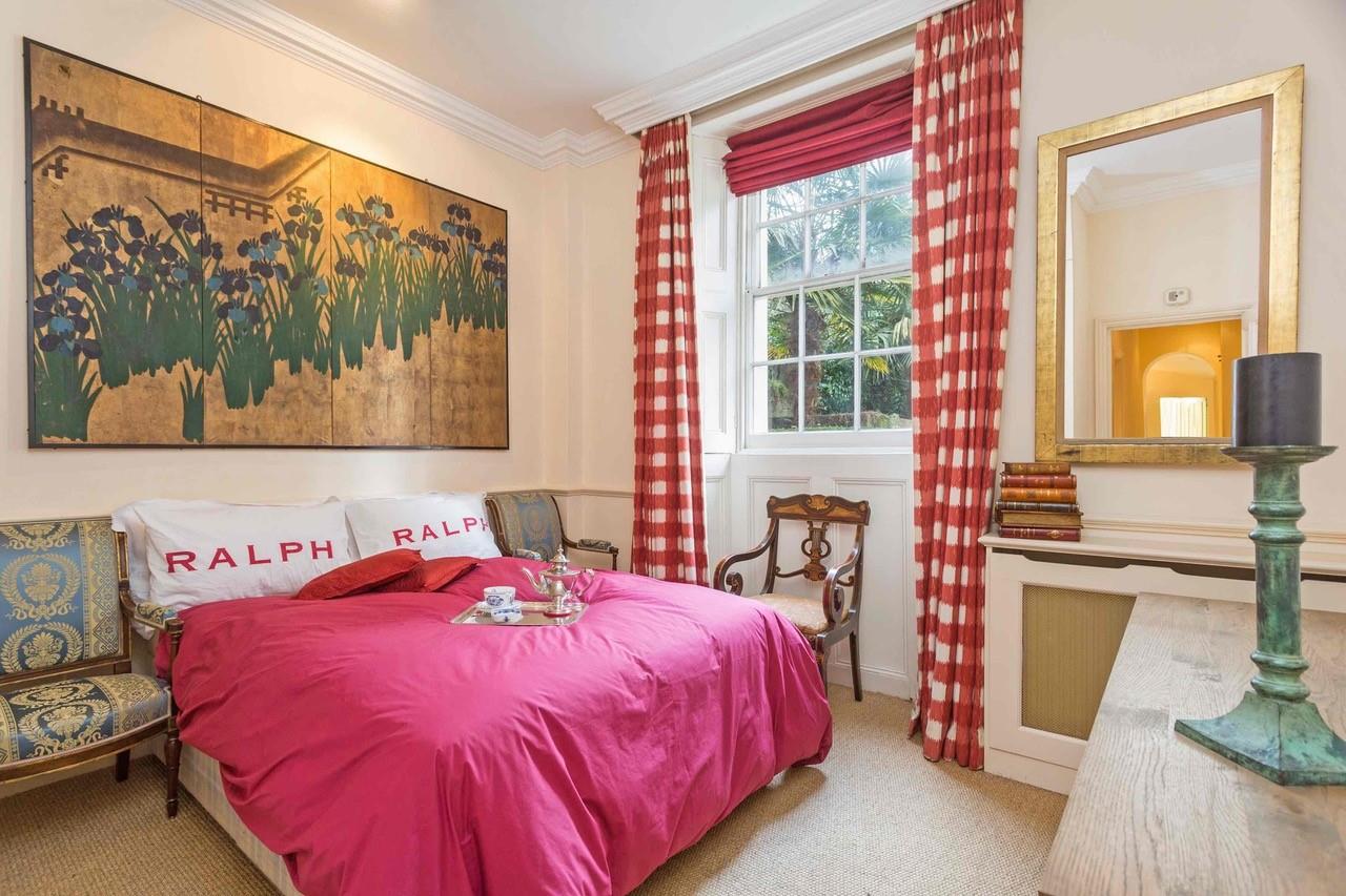 Flat Warwick Avenue in City of Westminster
