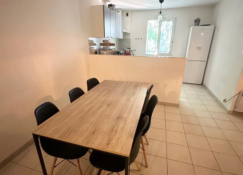 Appartement Avenue Saint-Louis à Le Beausset