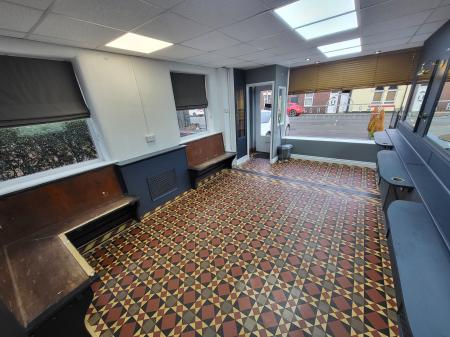 Flat High Street in Newcastle-under-Lyme