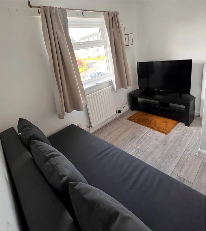 Room Minster Road in Sheffield