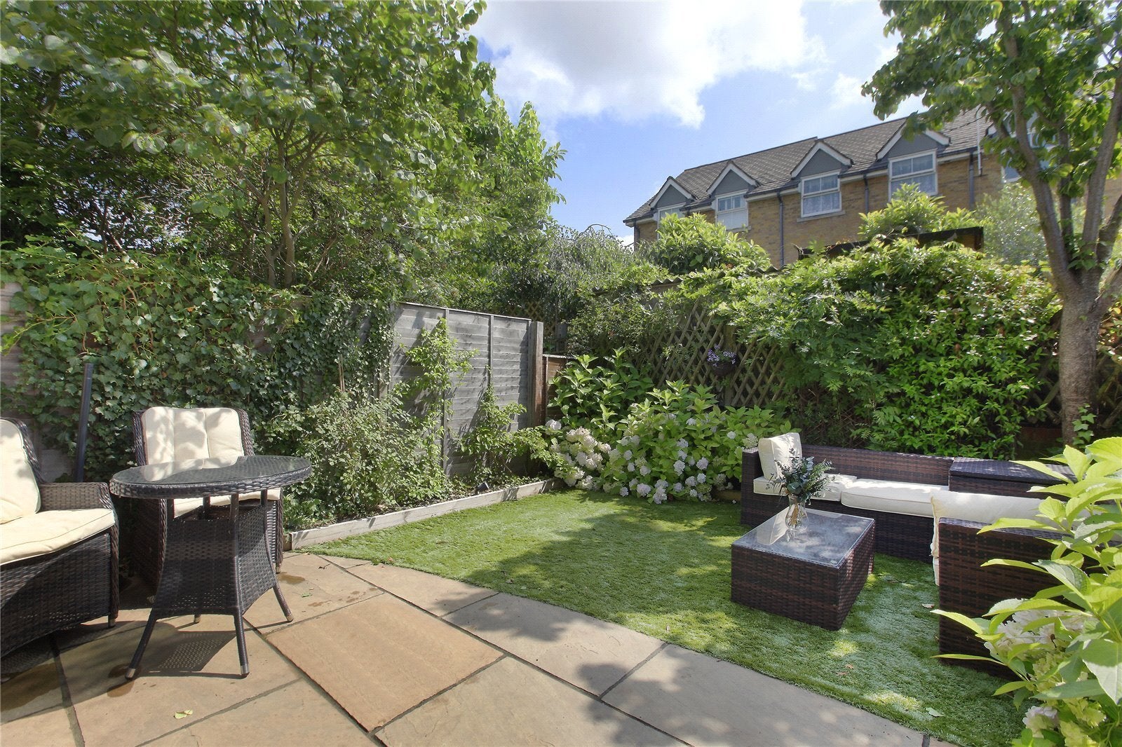 House St. Catherine's Close in Greater London