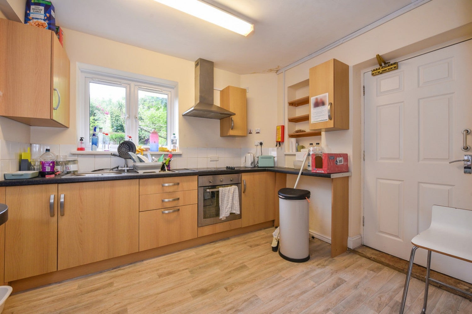 Room Wavell Way in Winchester