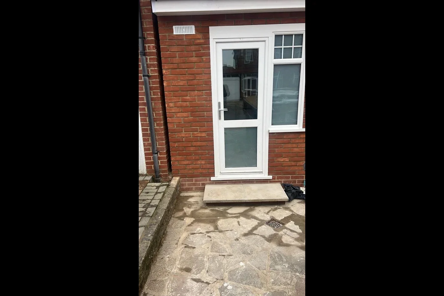Flat Lamorna Grove in Greater London