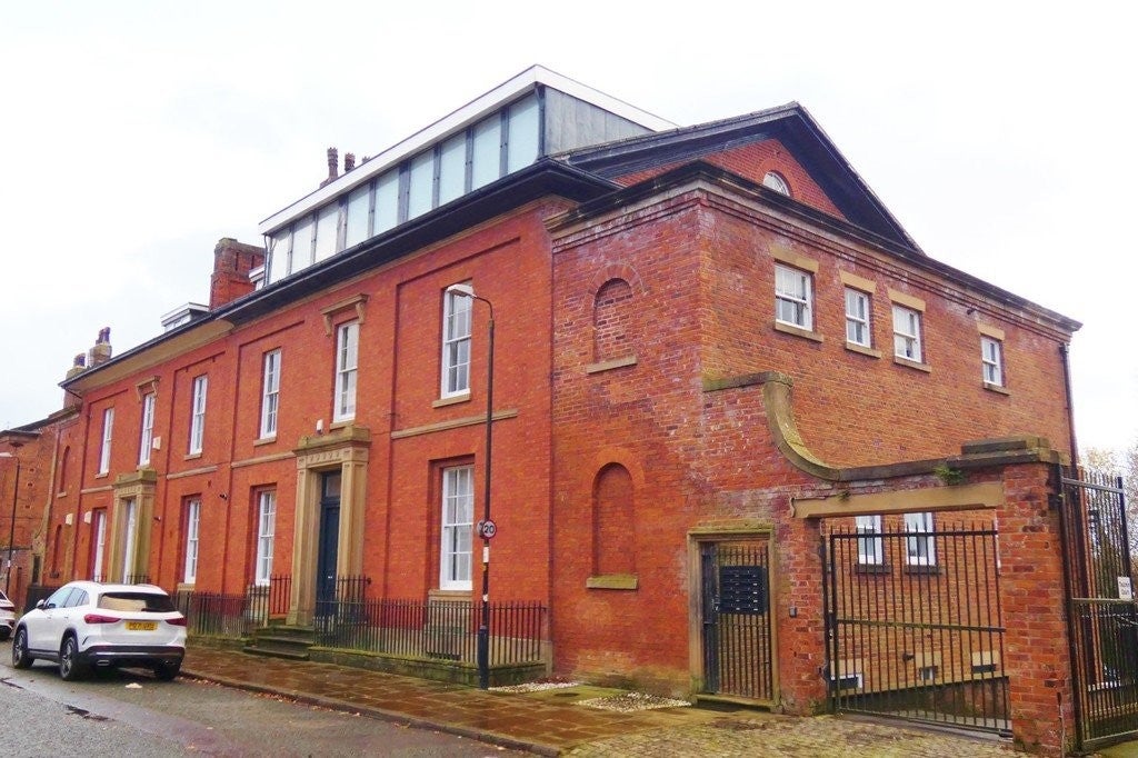 Flat Grafton Street in Preston