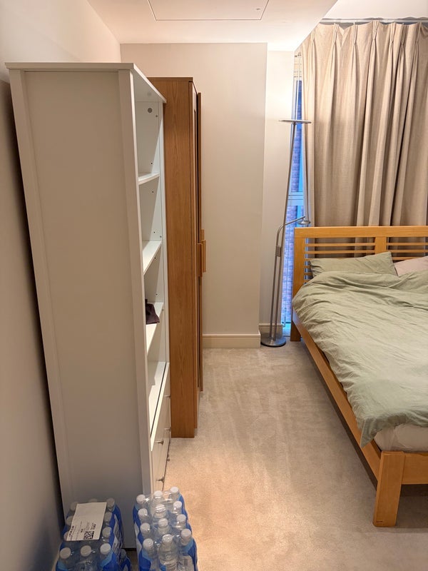 Room Juniper Drive in Greater London