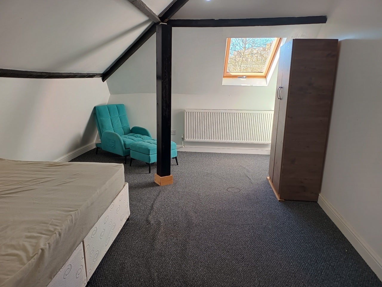 Room Wood Vale in Greater London