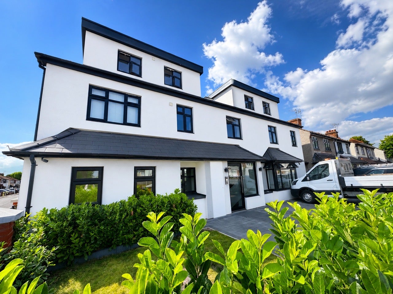 Flat Suttons Gardens in Greater London