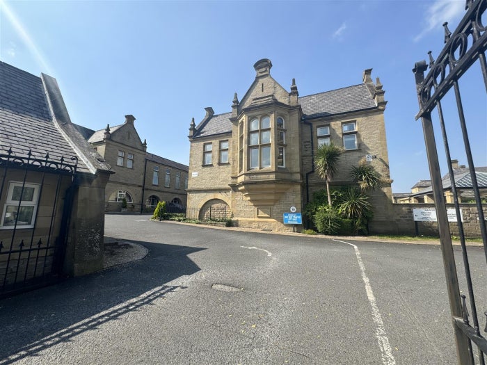 Flat Emily Way in Calderdale