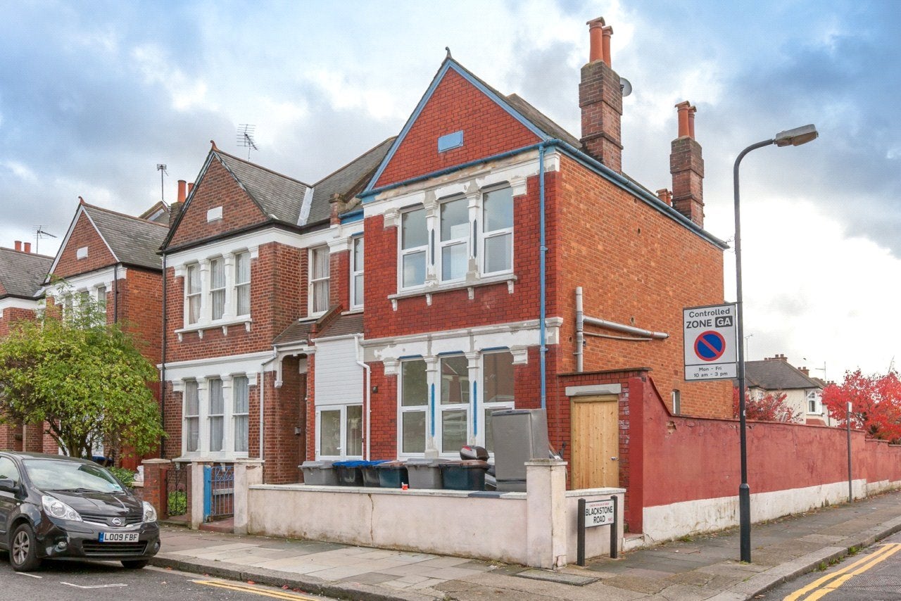 House Blackstone Road in Greater London