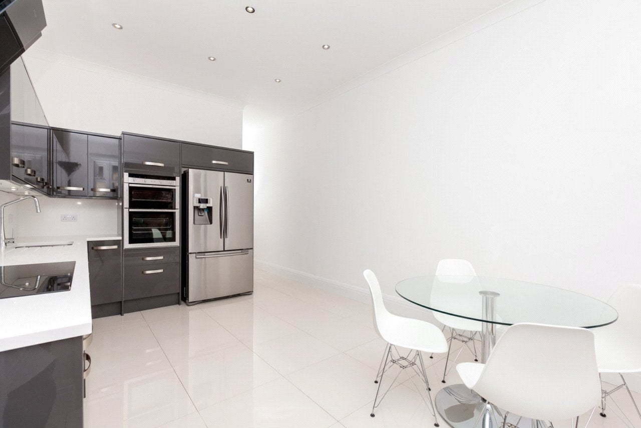House Blackstone Road in Greater London