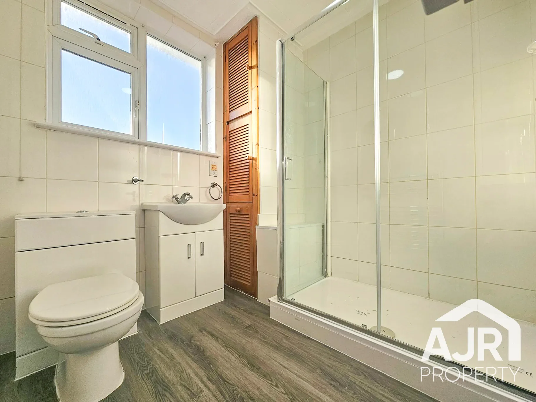 Room Warne Place in Greater London