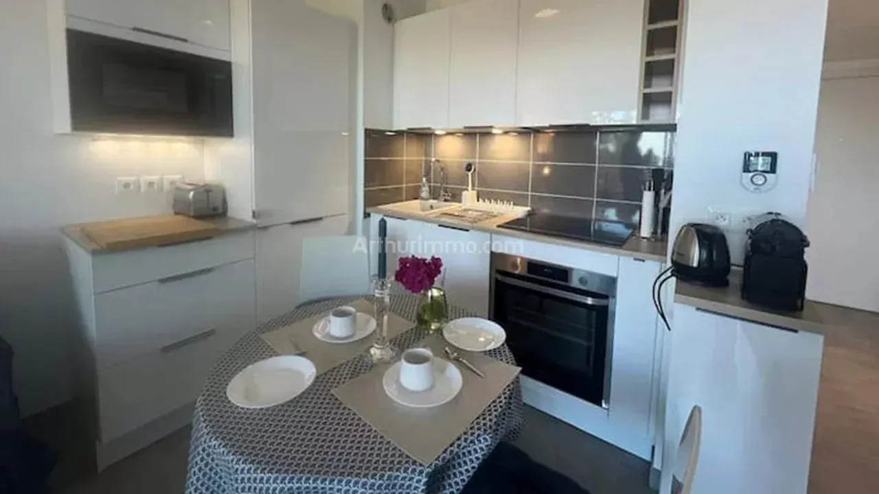 Appartement Avenue de La Bermone à Villeneuve-Loubet