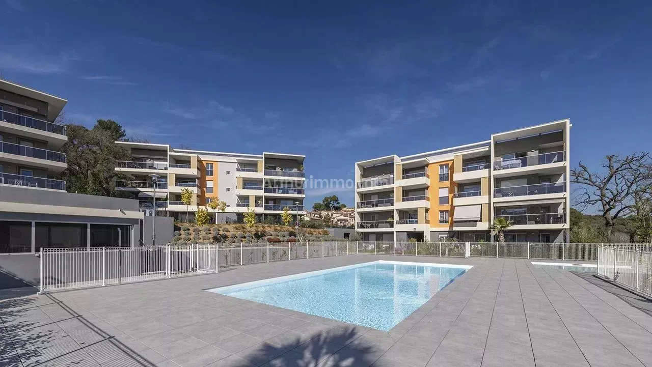 Flat Avenue de La Bermone in Villeneuve-Loubet
