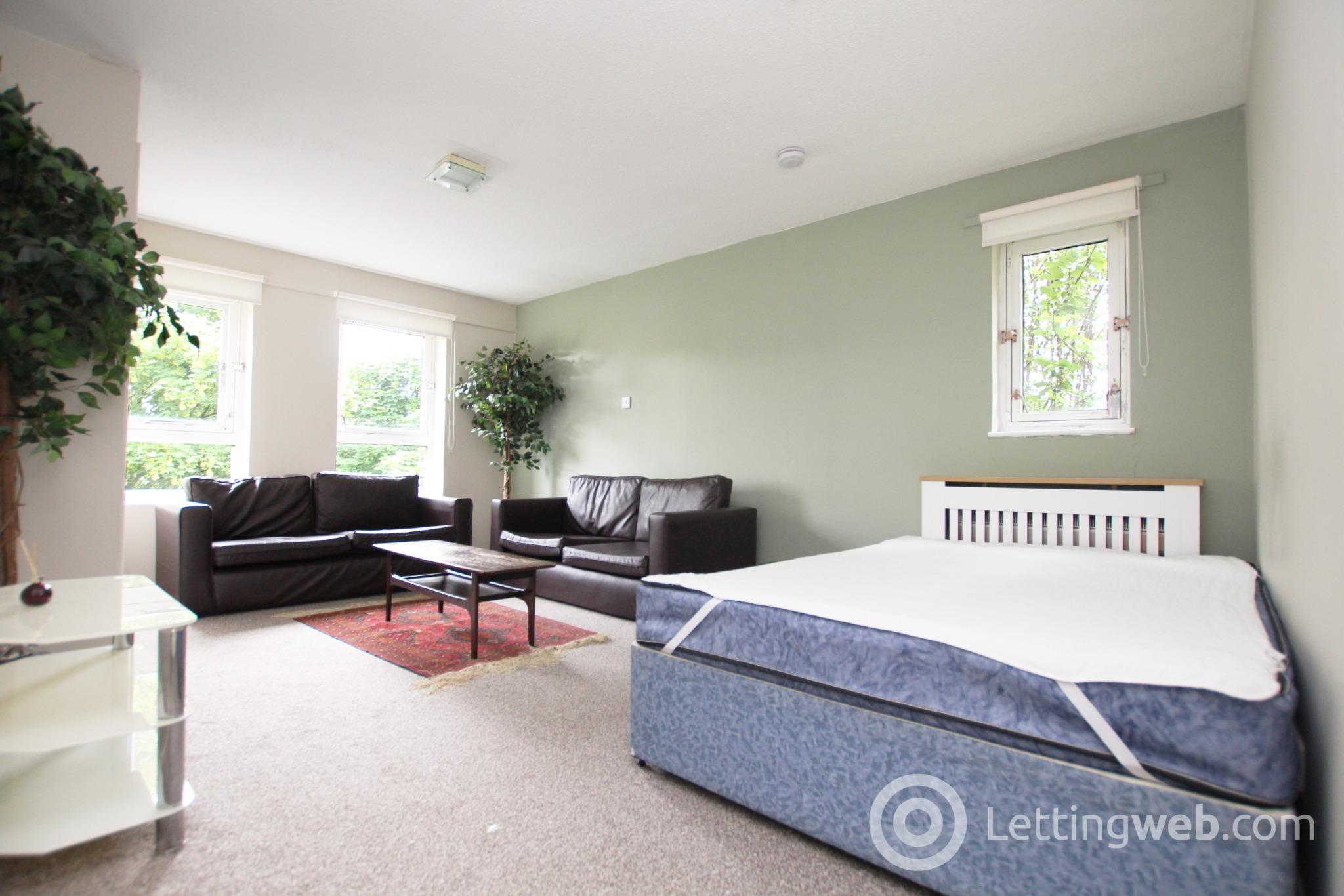 Flat Princes Gate in Rutherglen