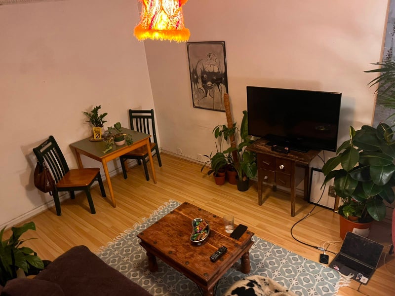 Room Barnsley Street in Greater London