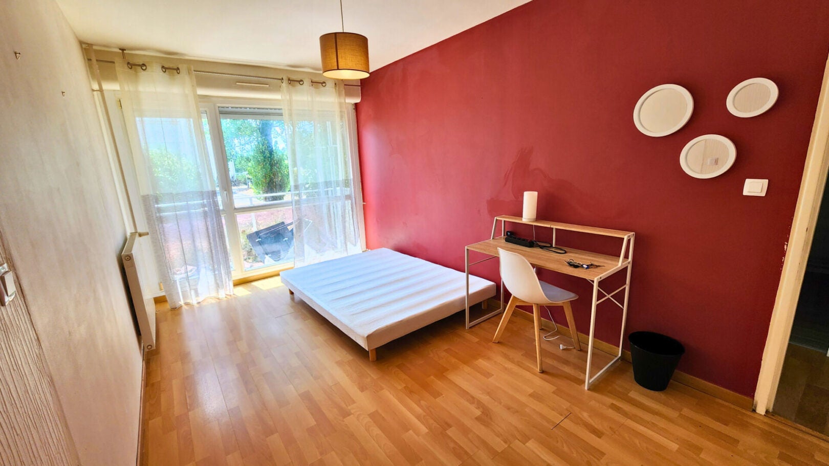 Room Rue Guillaume Apollinaire in Nantes