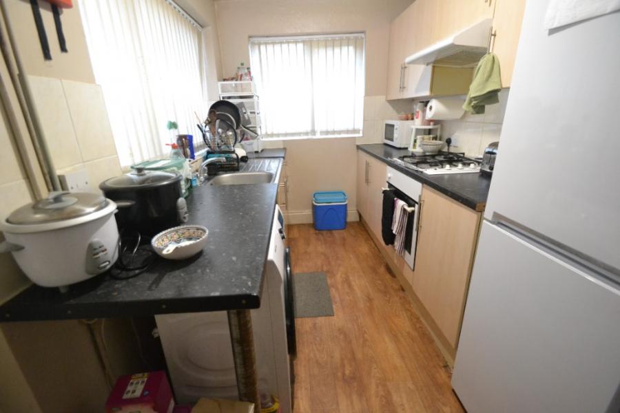 Room Beeston Road in Nottingham