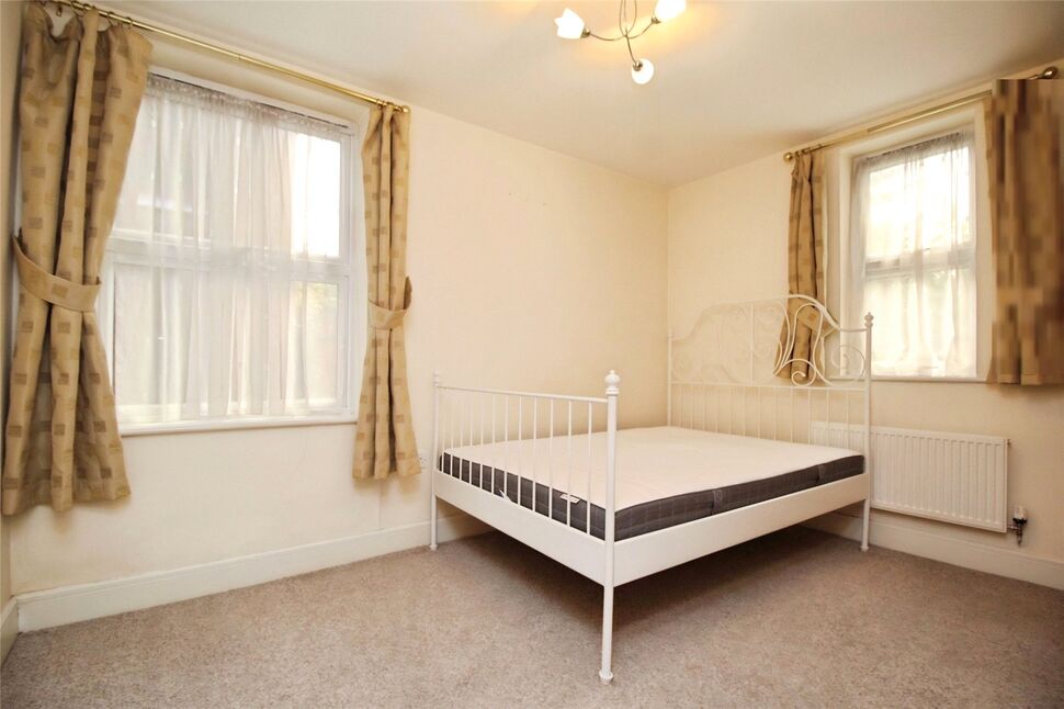 Flat Vicarage Road in Borough of Runnymede
