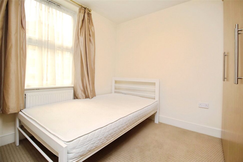 Flat Vicarage Road in Borough of Runnymede