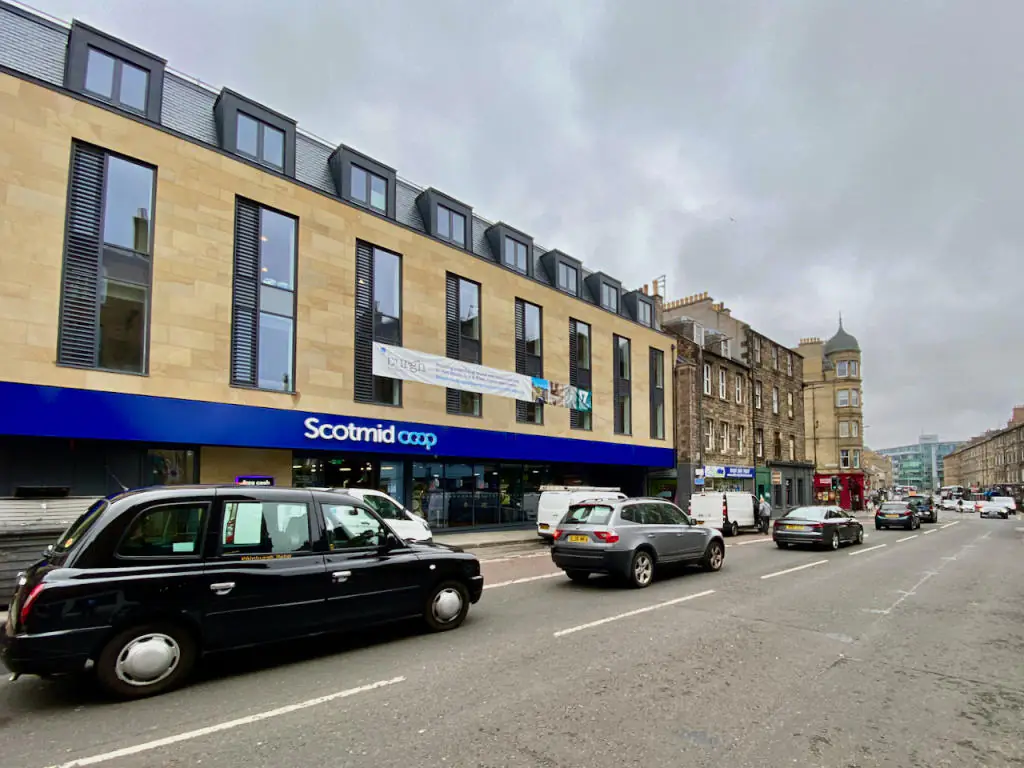 Flat Leven Street in City of Edinburgh
