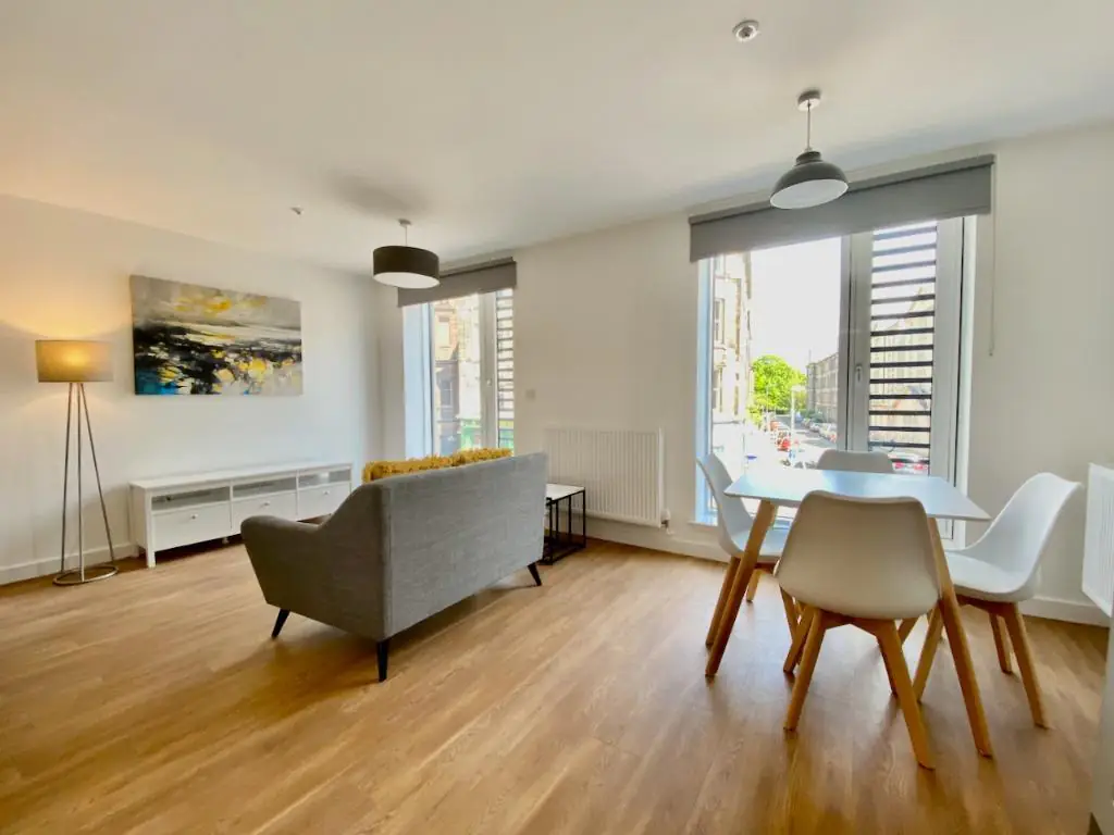 Flat Leven Street in City of Edinburgh