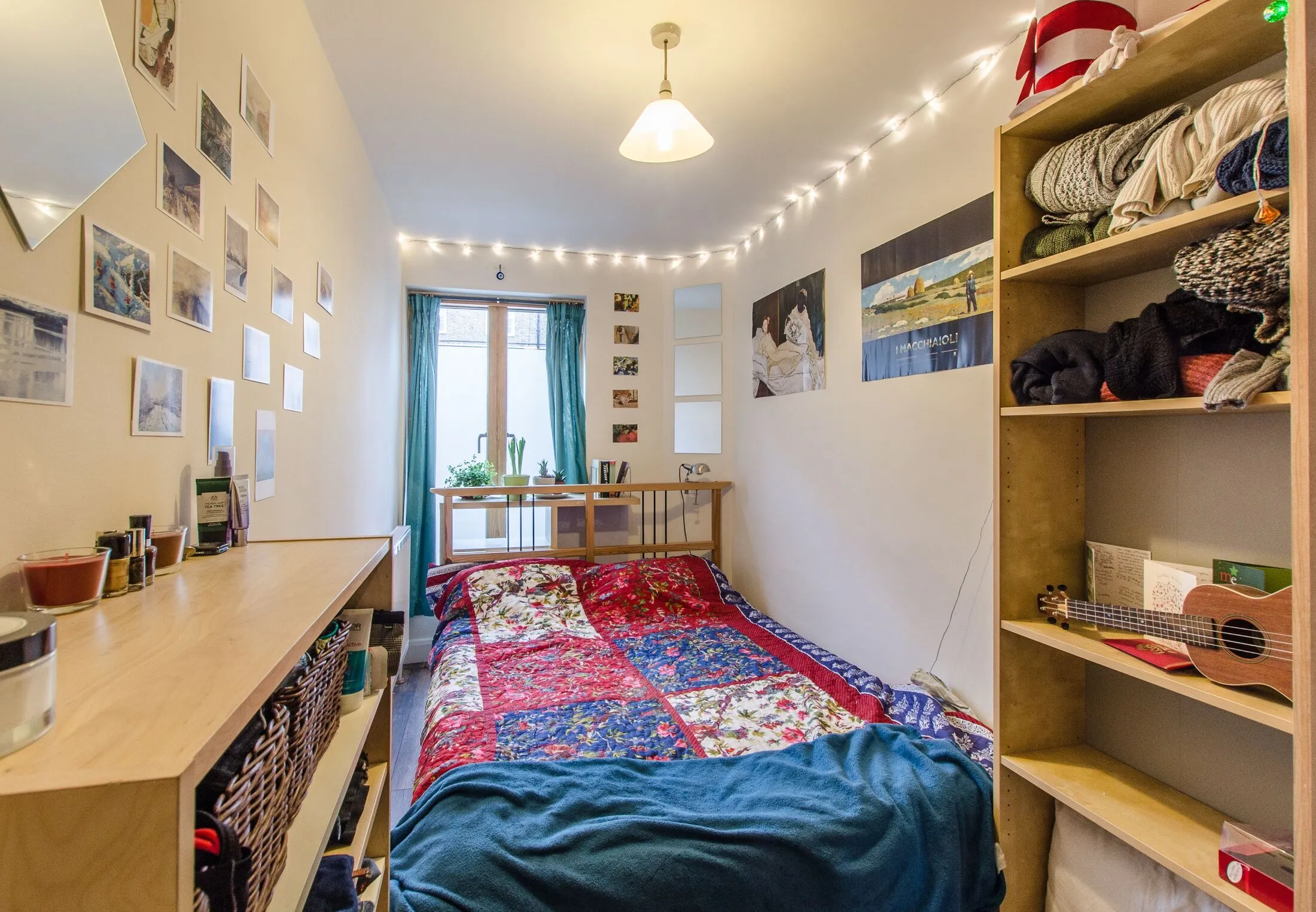 Flat Oakshott Court in Greater London