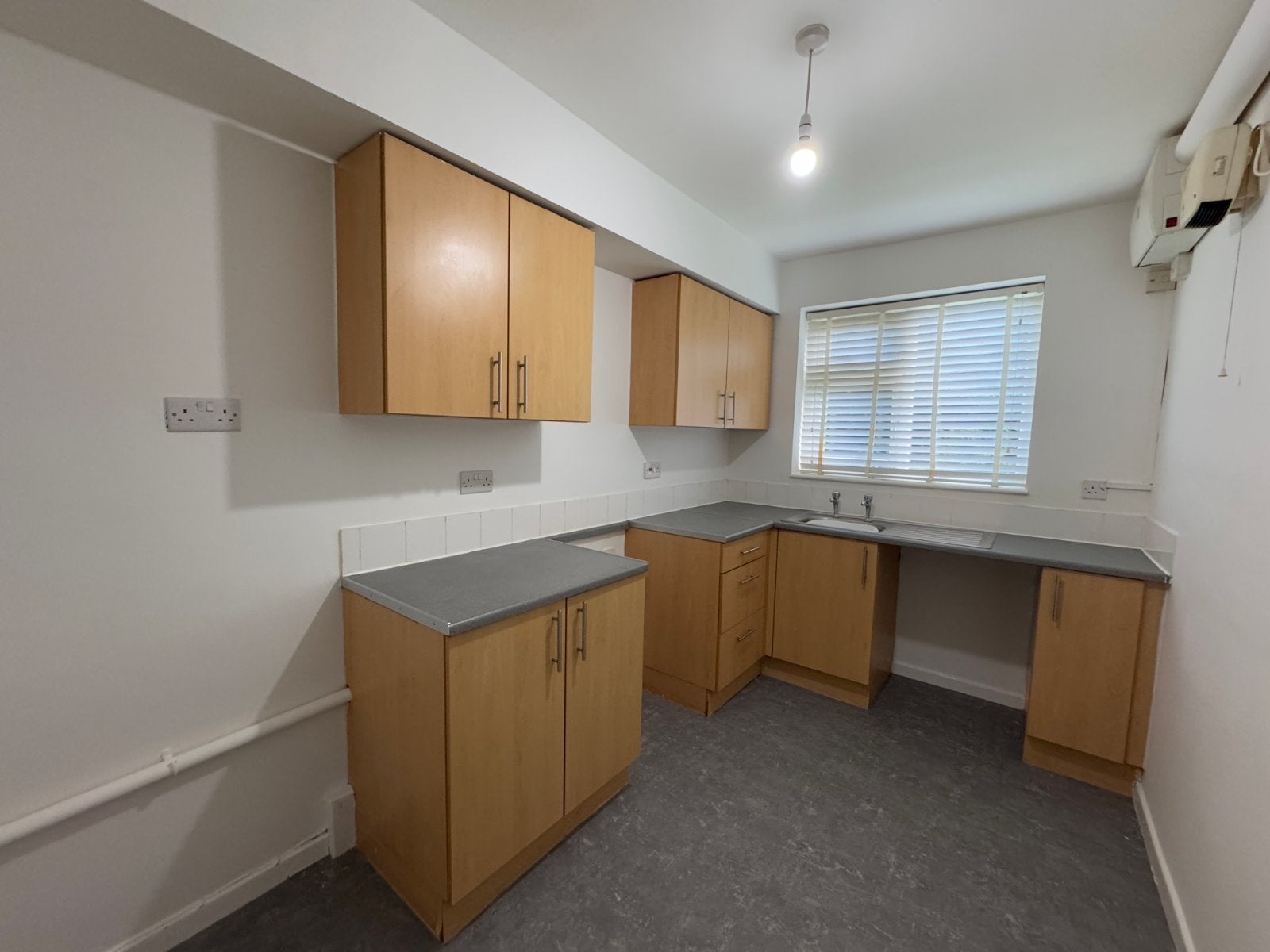 Flat Lawson Avenue in Cottingham