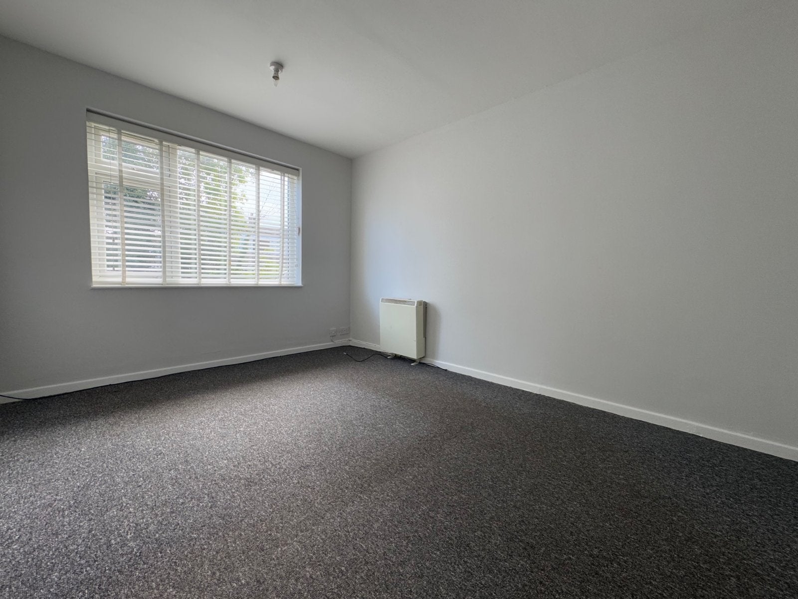 Flat Lawson Avenue in Cottingham