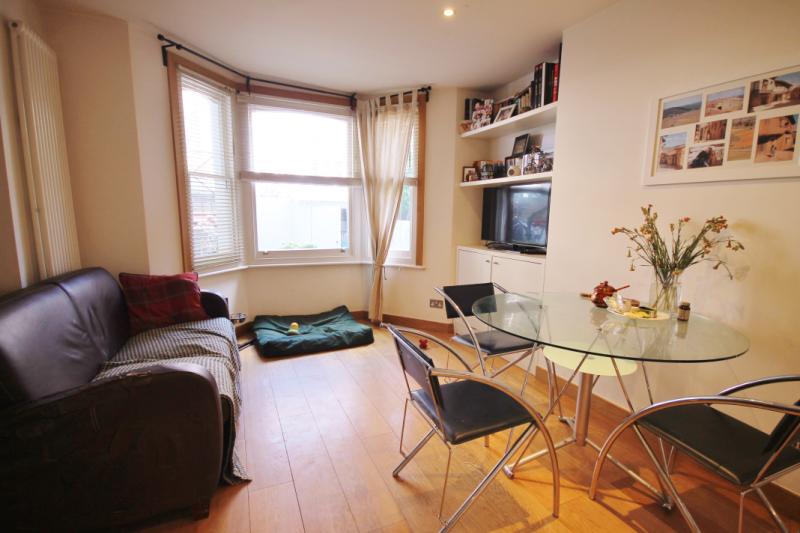 Flat Minford Gardens in Greater London