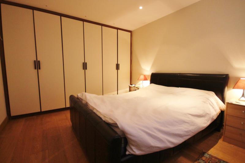 Flat Minford Gardens in Greater London