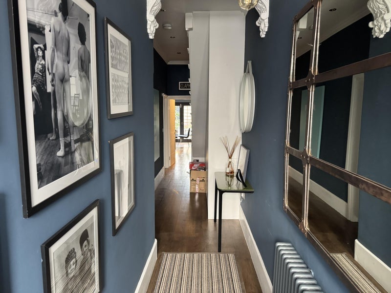 Room Hambalt Road in Greater London