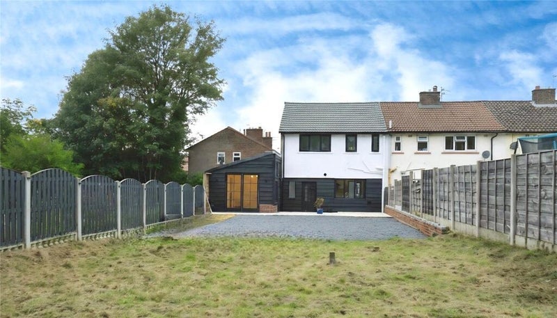 Room Springside Grove in Salford