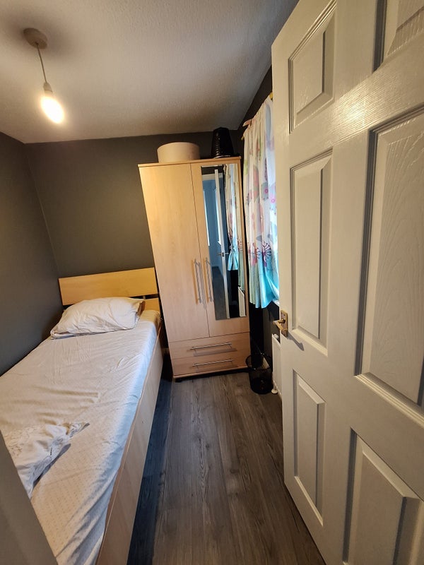 Room Kentlea Road in Greater London