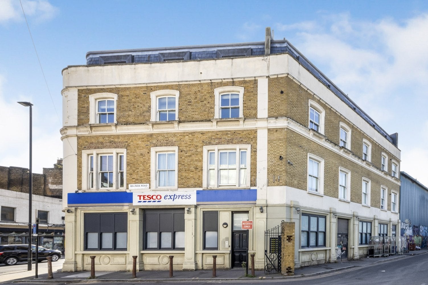 Flat Shakespeare Road in Greater London